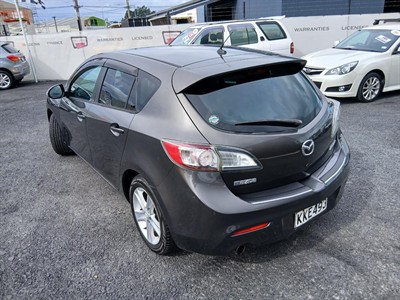 2009 Mazda AXELA - Thumbnail