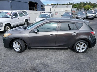 2009 Mazda AXELA - Thumbnail