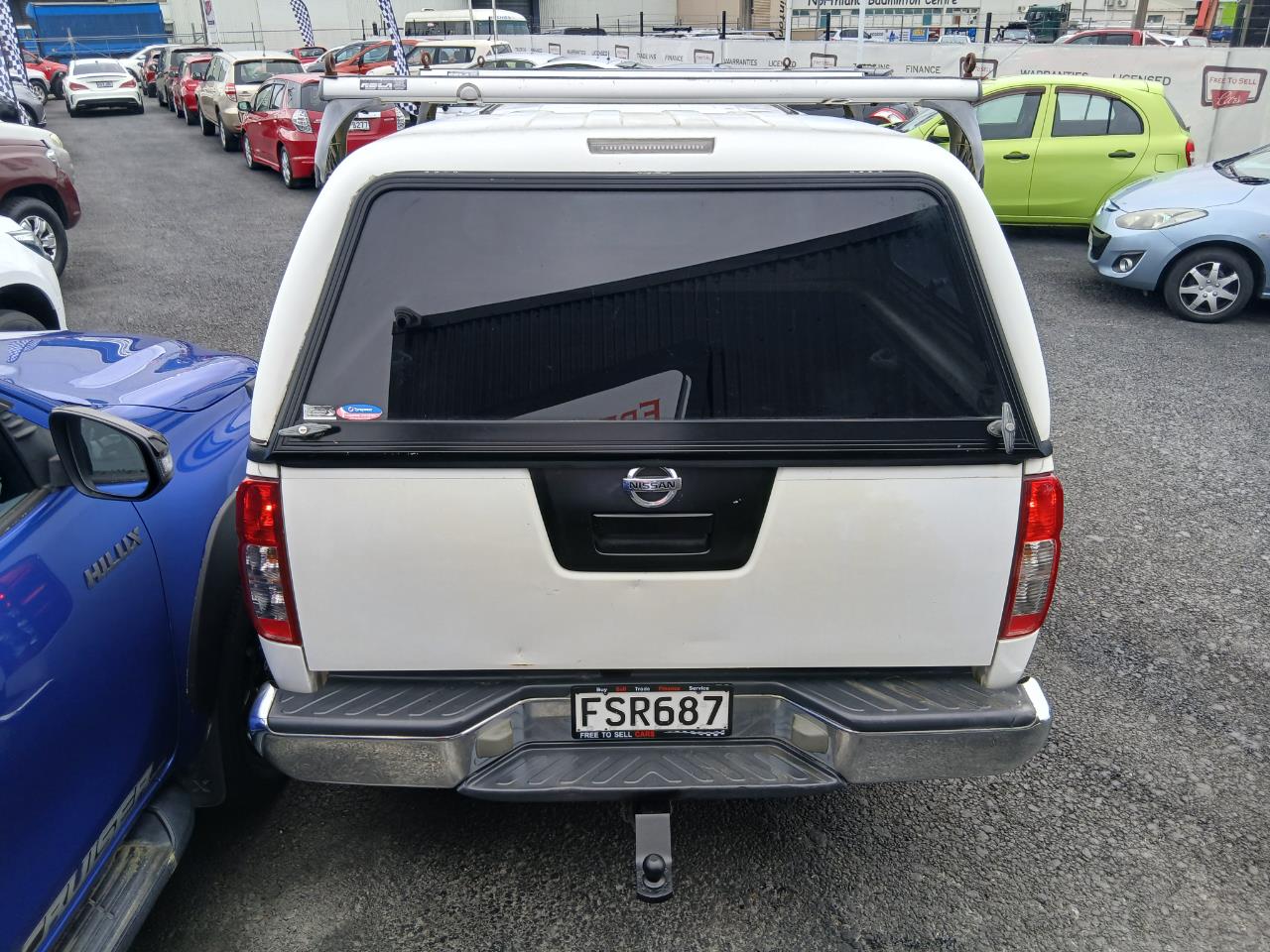 2011 Nissan NAVARA