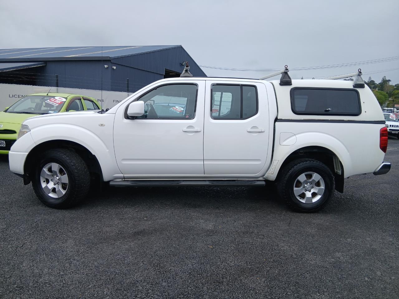 2011 Nissan NAVARA