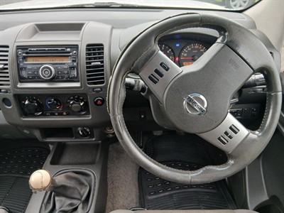 2011 Nissan NAVARA - Thumbnail