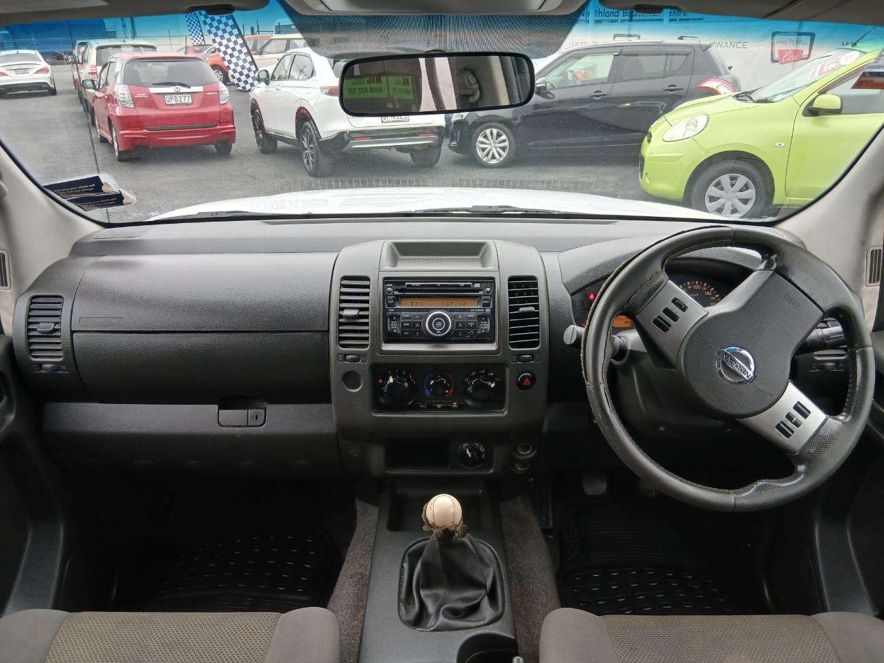 2011 Nissan NAVARA