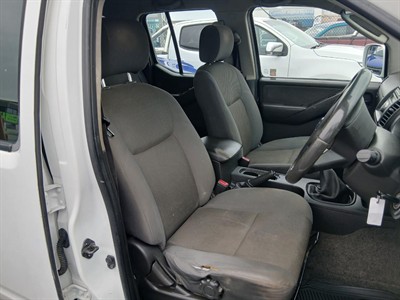 2011 Nissan NAVARA - Thumbnail