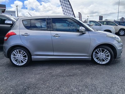 2014 Suzuki Swift - Thumbnail