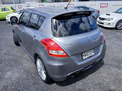 2014 Suzuki Swift - Thumbnail