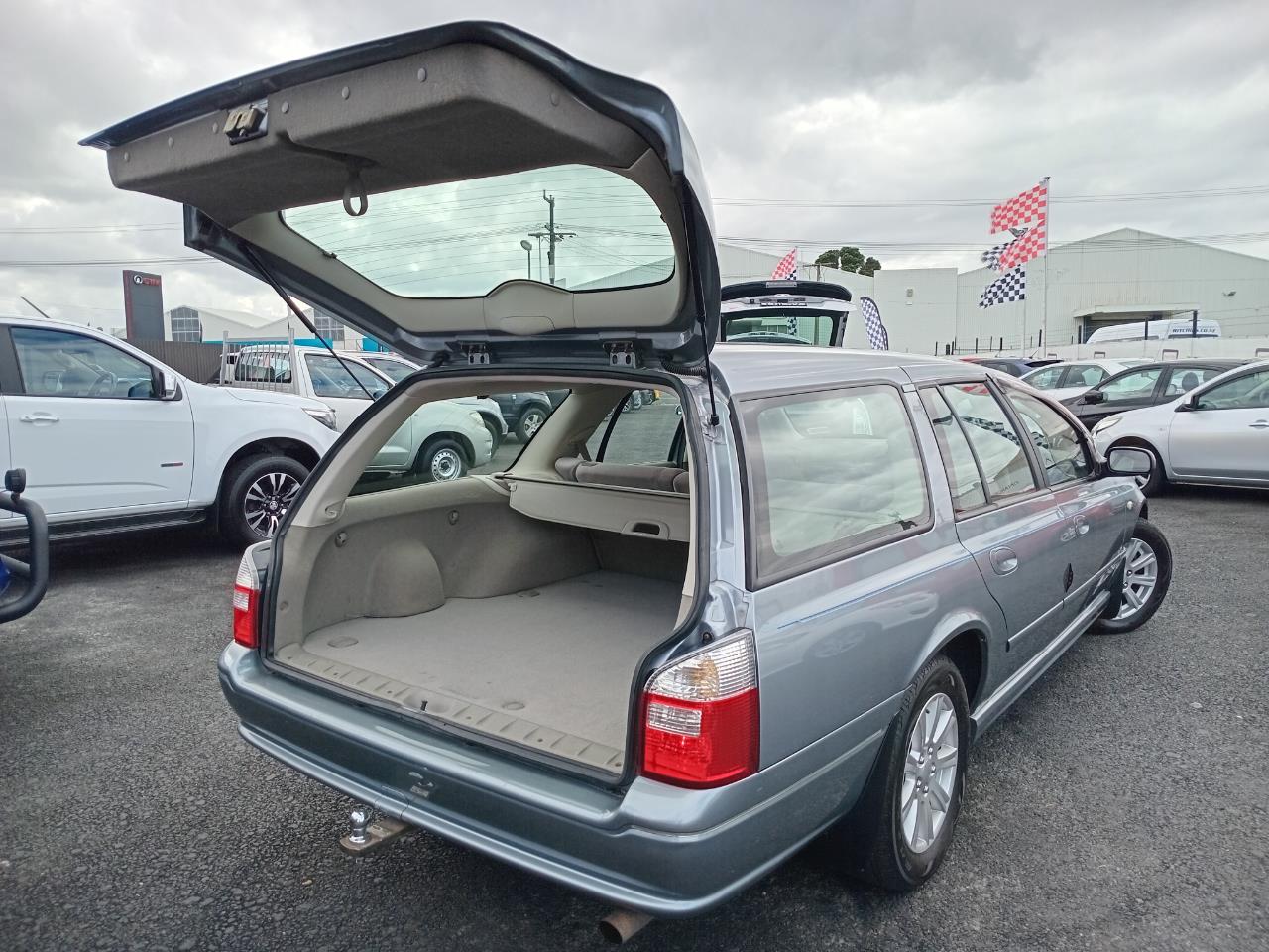 2004 Ford FALCON