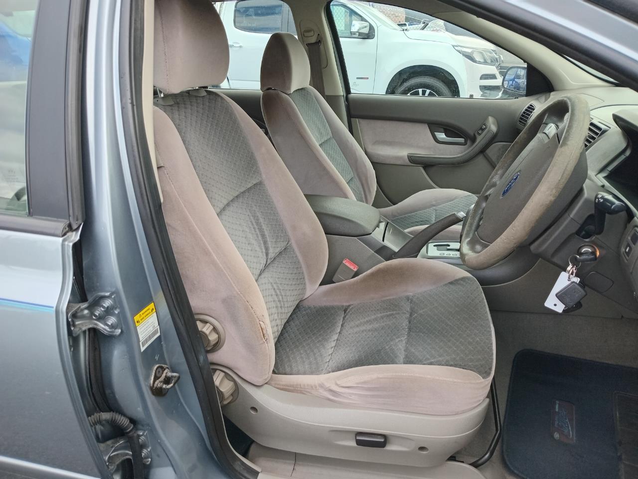 2004 Ford FALCON