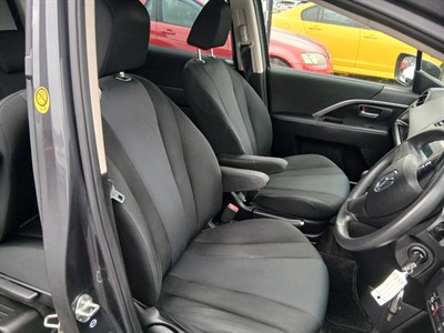 2014 Mazda PREMACY - Thumbnail