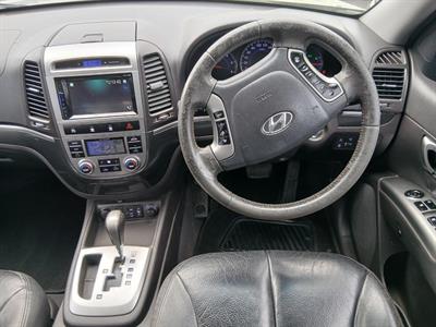2010 Hyundai SANTA FE - Thumbnail