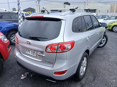 2010 Hyundai SANTA FE - Thumbnail