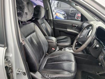 2010 Hyundai SANTA FE - Thumbnail