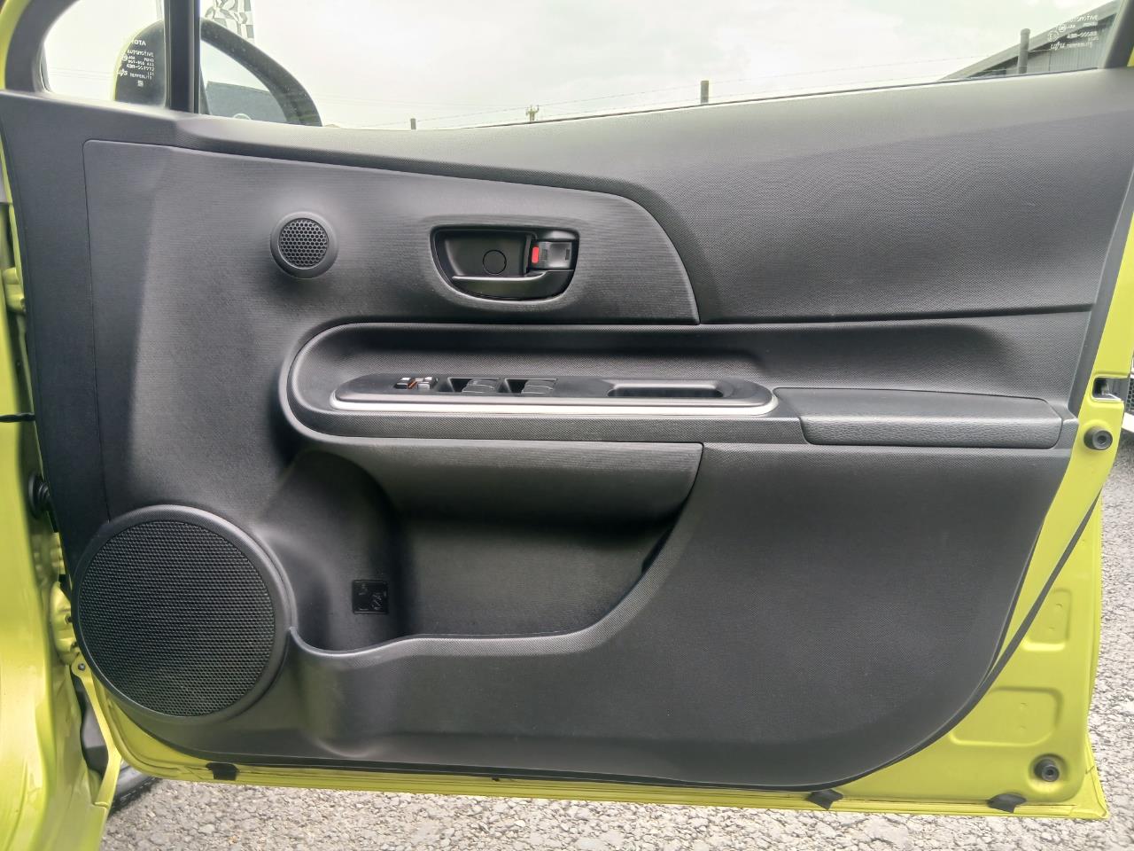 2017 Toyota Aqua