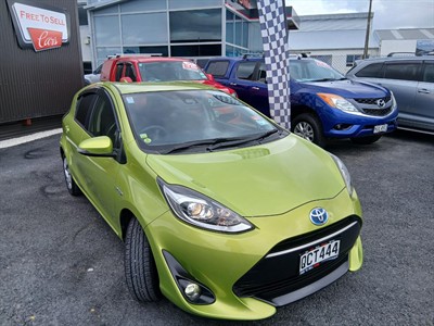 2017 Toyota Aqua - Thumbnail