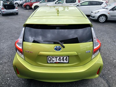 2017 Toyota Aqua - Thumbnail