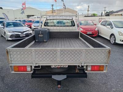 2010 Toyota HILUX - Thumbnail
