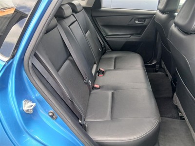 2016 Toyota COROLLA - Thumbnail