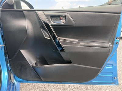 2016 Toyota COROLLA - Thumbnail