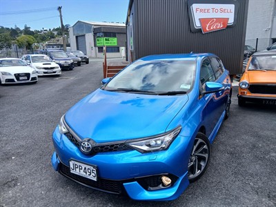 2016 Toyota COROLLA - Thumbnail