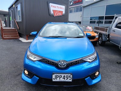 2016 Toyota COROLLA - Thumbnail