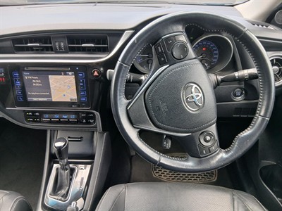 2016 Toyota COROLLA - Thumbnail