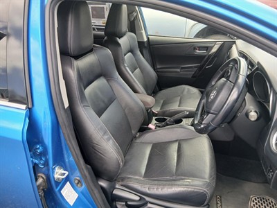 2016 Toyota COROLLA - Thumbnail