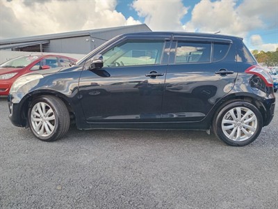 2014 Suzuki Swift - Thumbnail