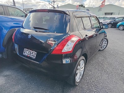 2014 Suzuki Swift - Thumbnail