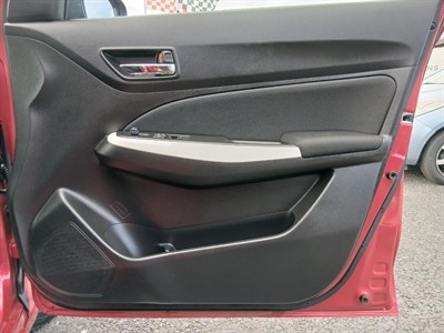 2020 Suzuki Swift - Thumbnail