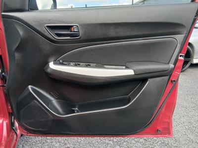 2023 Suzuki Swift - Thumbnail