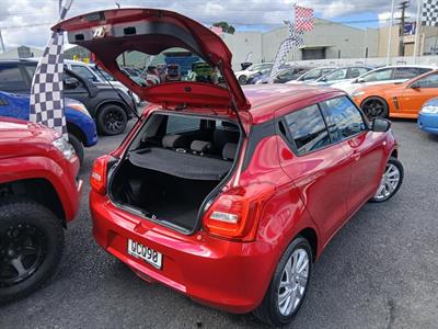 2023 Suzuki Swift - Thumbnail