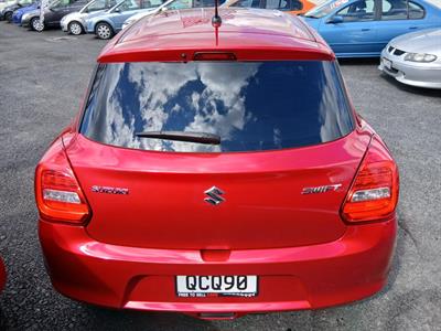 2023 Suzuki Swift - Thumbnail