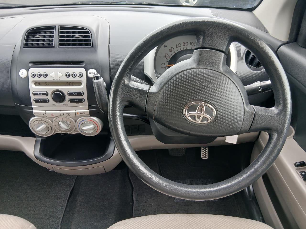 2005 Toyota Passo