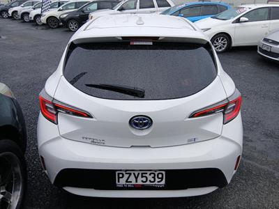 2018 Toyota COROLLA - Thumbnail