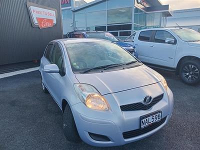 2009 Toyota Vitz - Thumbnail