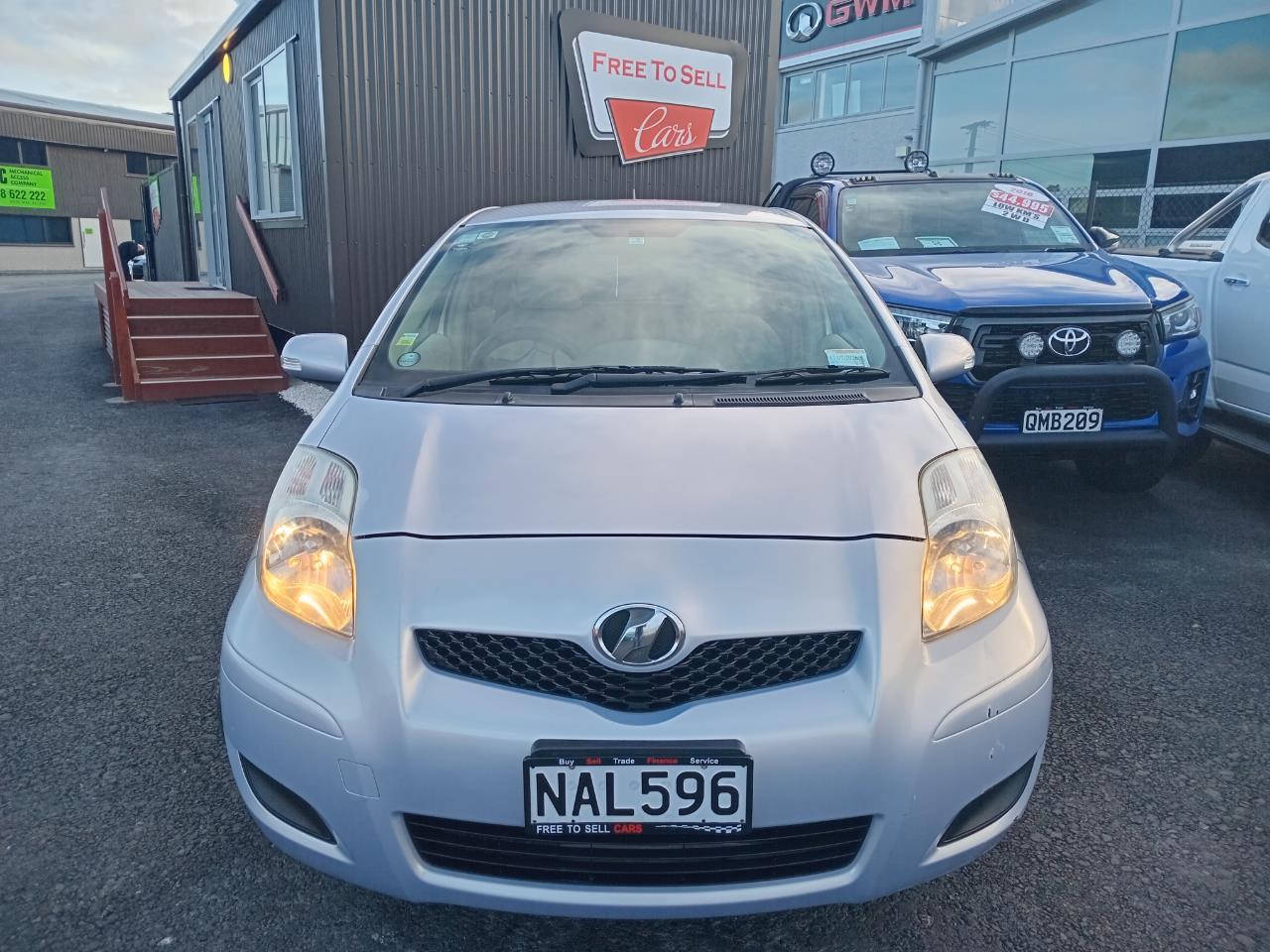 2009 Toyota Vitz