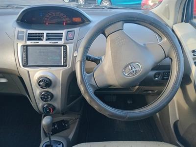 2009 Toyota Vitz - Thumbnail