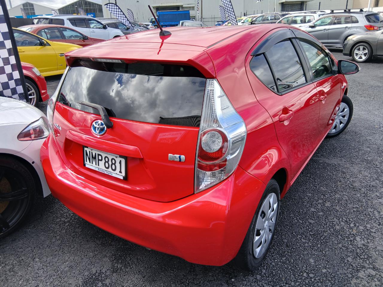 2013 Toyota Aqua