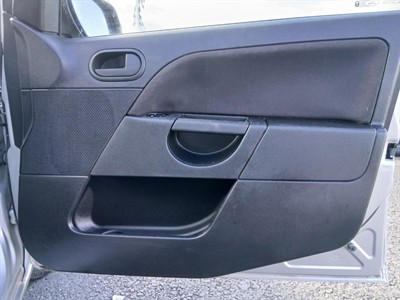 2008 Ford FIESTA - Thumbnail