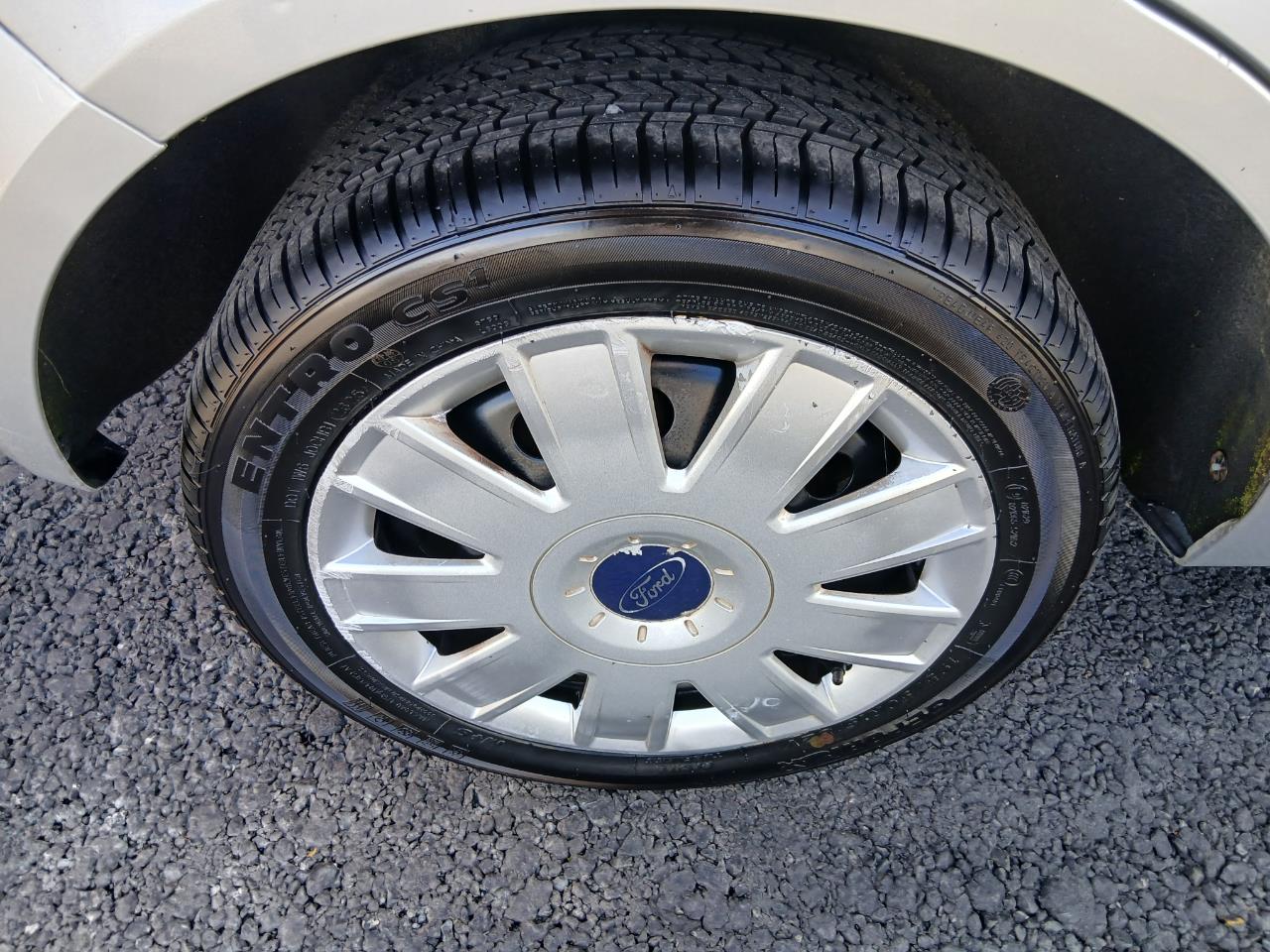 2008 Ford FIESTA