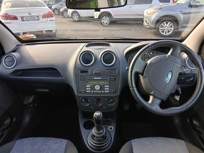2008 Ford FIESTA - Thumbnail