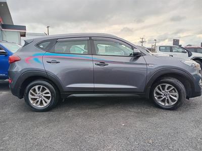 2016 Hyundai TUCSON - Thumbnail