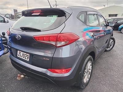 2016 Hyundai TUCSON - Thumbnail