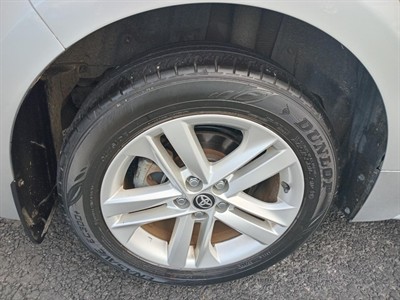 2019 Toyota COROLLA - Thumbnail
