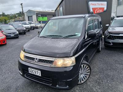 2005 Honda Stepwagon - Thumbnail