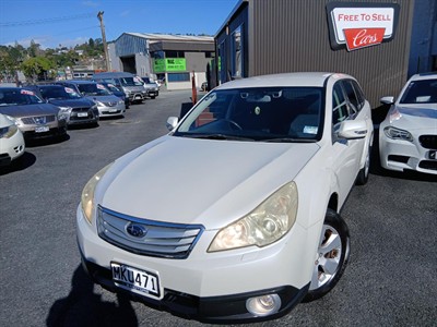 2010 Subaru Outback - Thumbnail