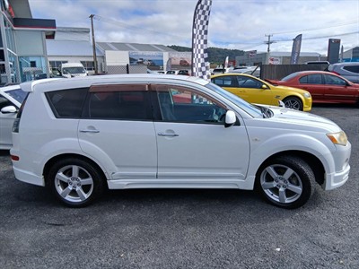 2007 Mitsubishi Outlander - Thumbnail