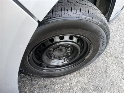 2005 Toyota HIACE - Thumbnail