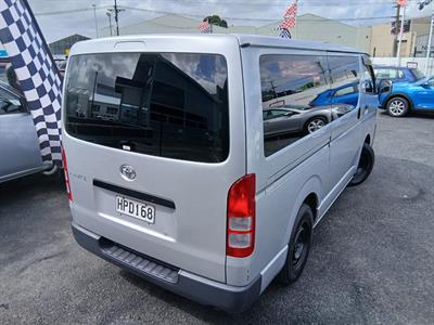 2005 Toyota HIACE - Thumbnail