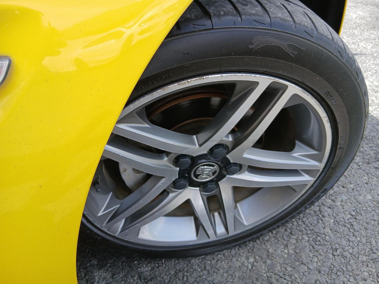 2011 Holden COMMODORE