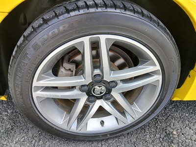 2011 Holden COMMODORE - Thumbnail